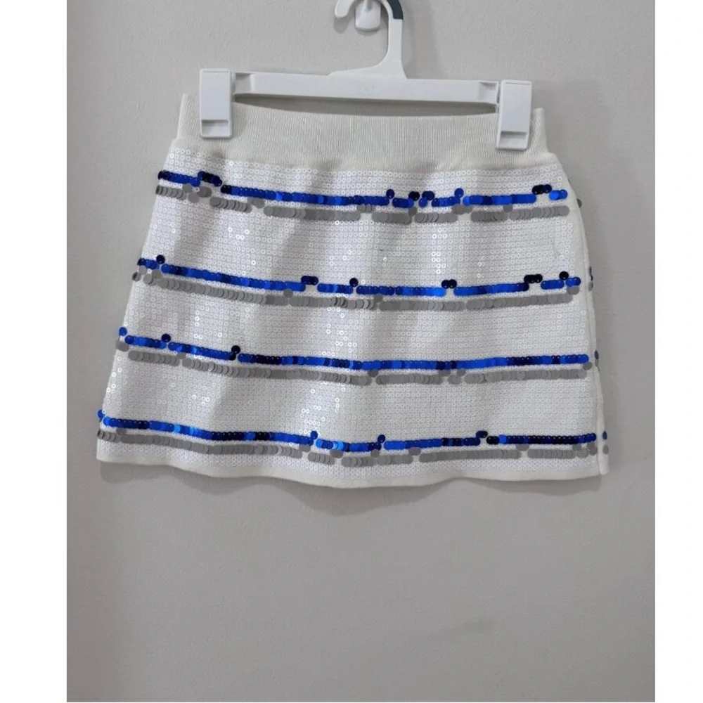 Chic White and Blue Sequin Mini Skirt - Picture 1 of 2